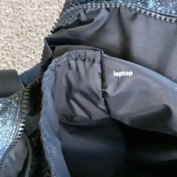 Lululemon Everywhere Duffel In Mineralized Multi Color  27L - Picture 9 of 16